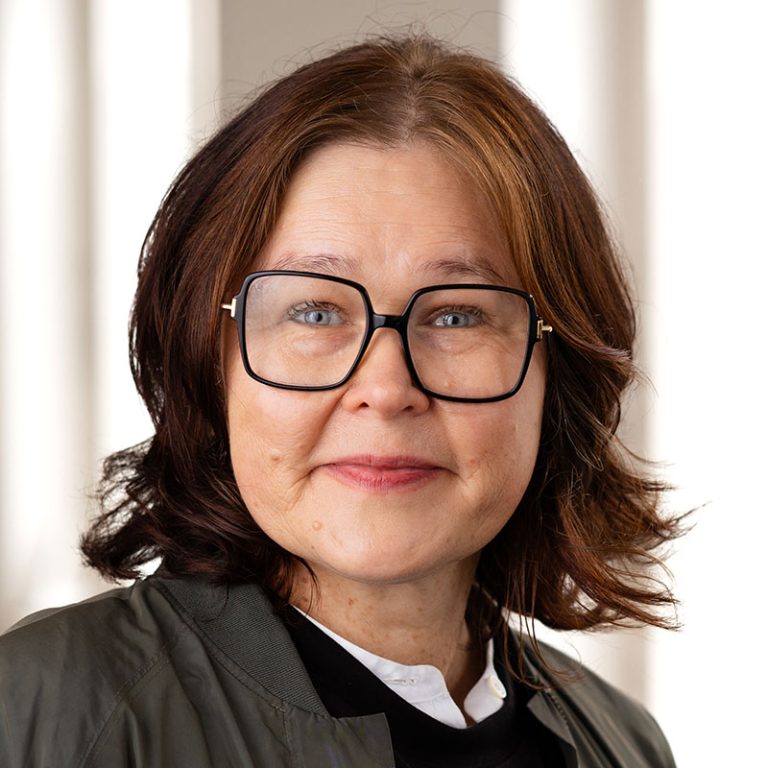 Andrea Fleßner-Polychronidis: Fachärztin für Kinder- & Jugendpsychiatrie Kirchrode, Hannover – Portrait Frau Großer